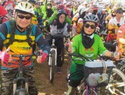 Masyarakat antusias mengikuti Lampung bersepeda yang diadakan tiga bulan sekali