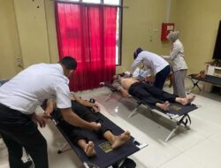 Pastikan Kesehatan Saat Pengamanan Pemilu 2024, Biddokes Polda Lampung Cek Kesehatan Personil