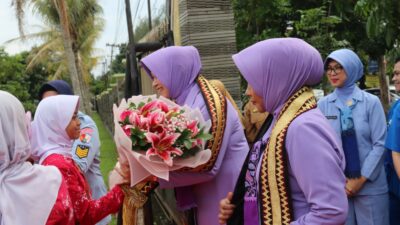 Ketua Umum Dharma Pertiwi Ny. Evi Agus Subiyanto Kunjungi SLB Kemiling Bandar Lampung