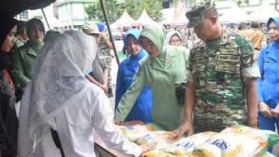 Atasi Lonjakan Harga Kebutuhan Bahan Pokok, Korem 043/Gatam Gelar Bazar UMKM Ramadhan Dan Pasar Murah