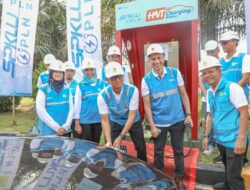 Dirut PLN Lakukan Inspeksi SPKLU Jalur Mudik Pastikan 1.299 Unit Se-Indonesia Siaga Layani Pengguna Mobil Listrik