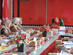 Walikota Bunda Eva Dwiana Sambut Tim Penilaian Umum Dan Tim Penilaian Independen Pemerintah Provinsi Lampung