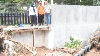 Walikota Dan Tim OPD Bertindak Cepat Menangani Lokasi Banjir Di Bandar Lampung