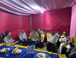 Kapolres Pesisir Barat Bersama Bupati Tinjau Kesiapan Personel Pengamanan Tahun Baru di Pos Pelayanan Krui
