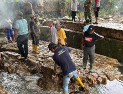 Pemkot Bandar Lampung Gelar Aksi Bersih Drainase Serentak