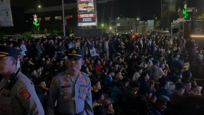 Ribuan warga padati nobar Final Piala Dunia di Tugu Adipura Bandarlampung