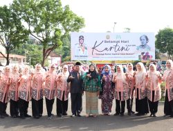 Peringati Hari Kartini, Pejabat Pemkot Berkebaya