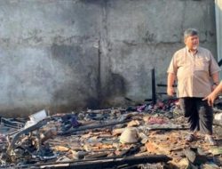 Kepala Disdikbud Bandar Lampung Tinjau Rumah Siswi SMPN 22 yang Ludes Terbakar