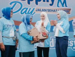 Purnama Wulan Sari Mirza Lepas Peserta Jalan Sehat Lansia, Ajak Wujudkan Lansia Sehat dan Bahagia