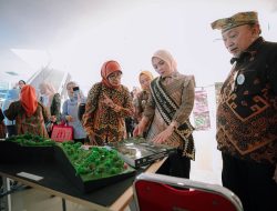 Bunda Literasi Lampung Batin Wulan Ajak Generasi Muda Lestarikan Budaya melalui Pameran Kayu Ara